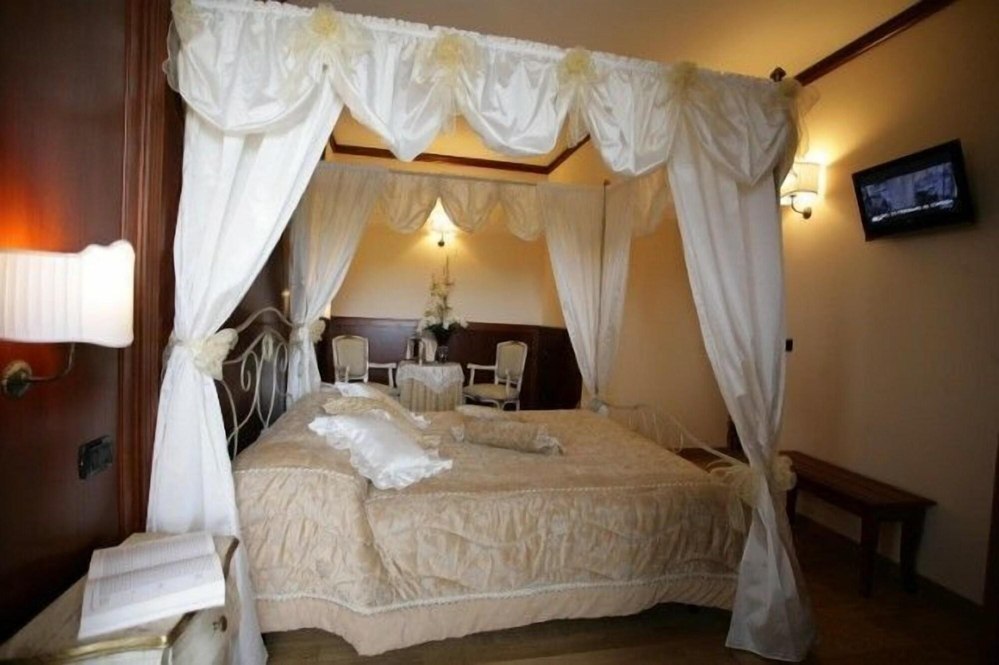 Tesoretto Hotel Poggiardo Εξωτερικό φωτογραφία