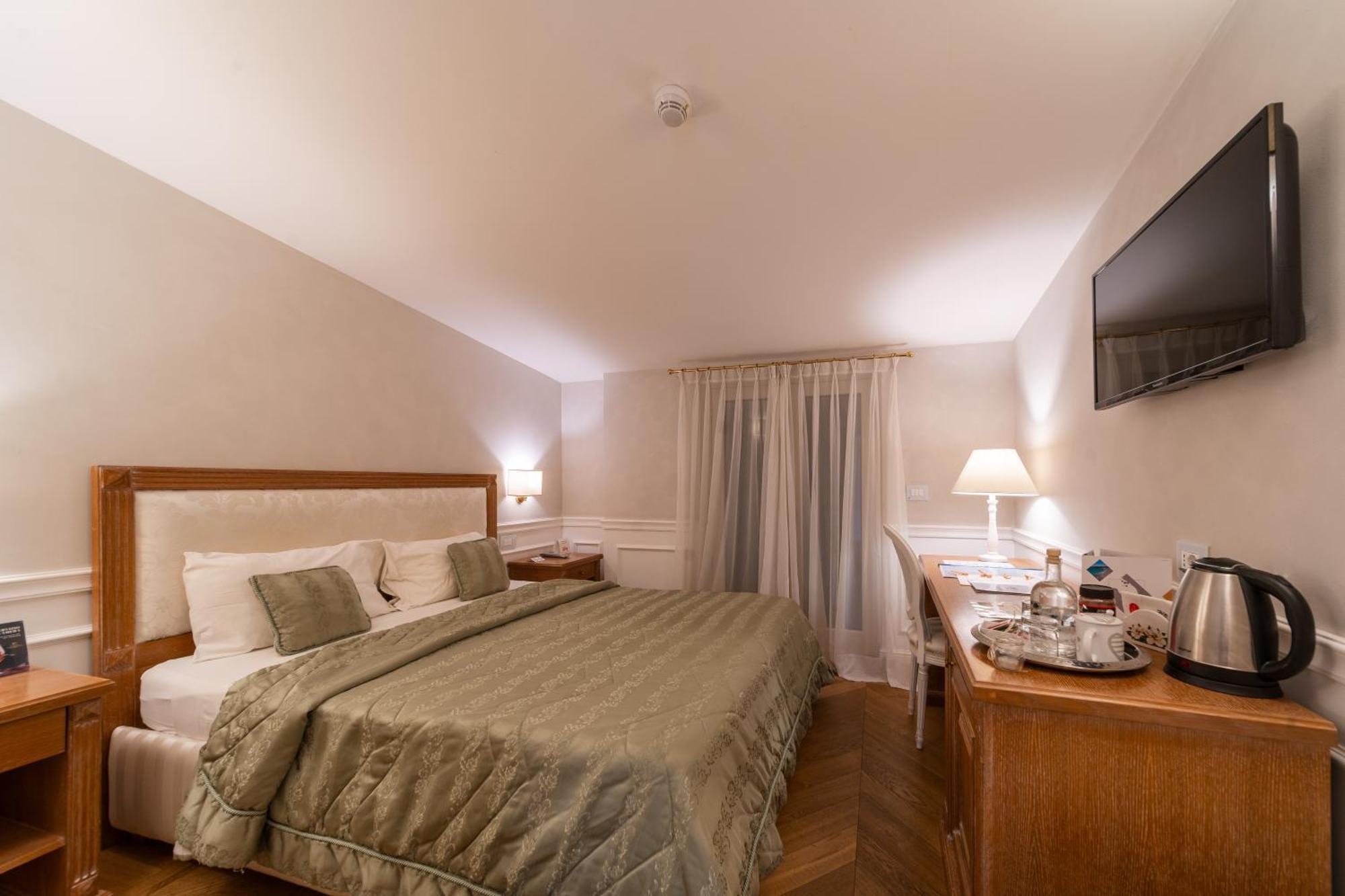 Tesoretto Hotel Poggiardo Εξωτερικό φωτογραφία